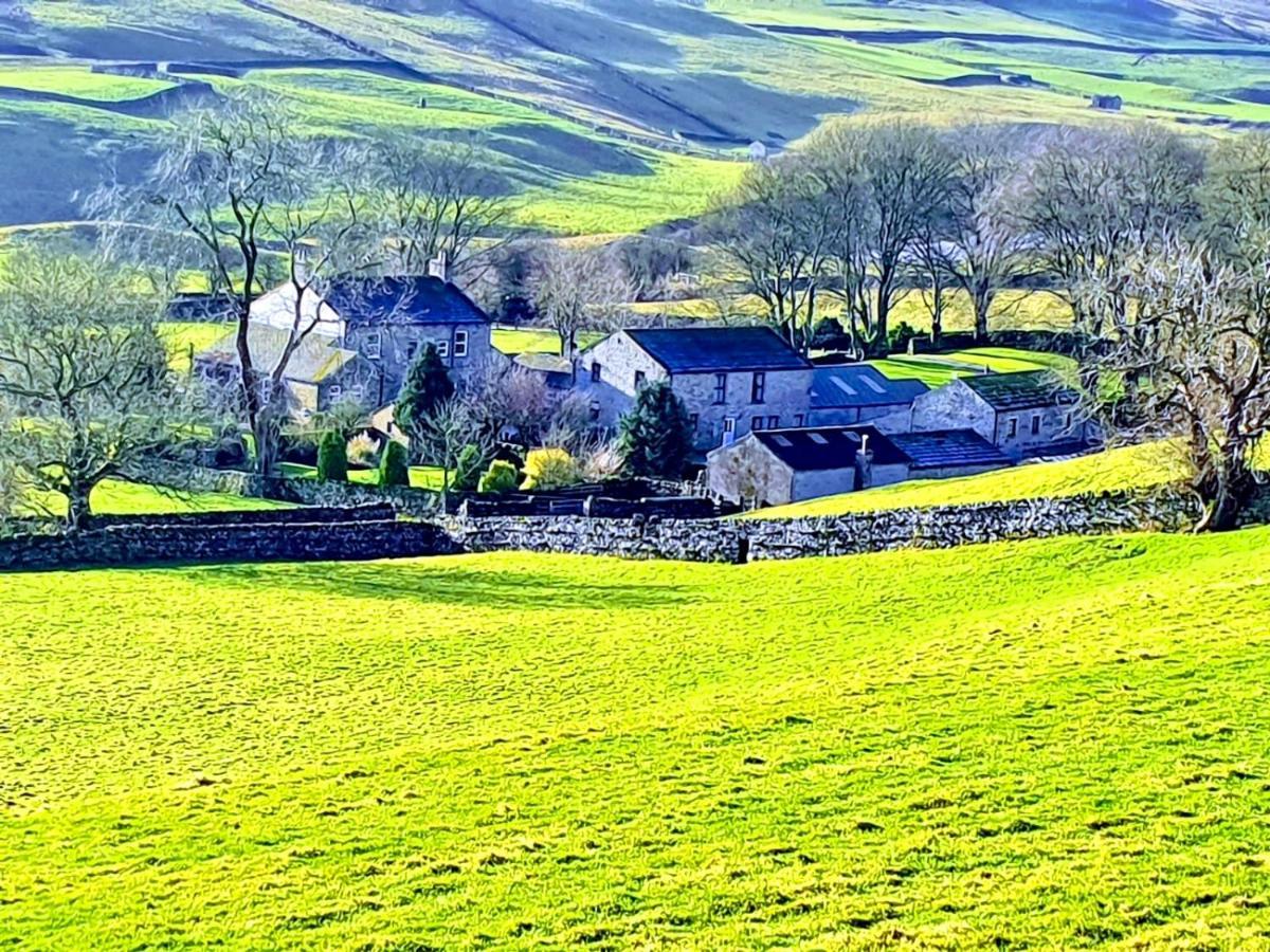 Old Camms Holiday Cottages Askrigg Exterior photo