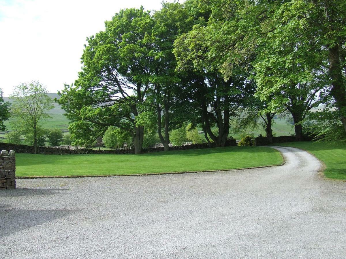 Old Camms Holiday Cottages Askrigg Exterior photo